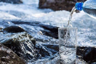 Úc phát hiện trung bình mỗi lần thao tác với đồ nhựa có thể sinh ra từ 14.000 đến 75.000 hạt